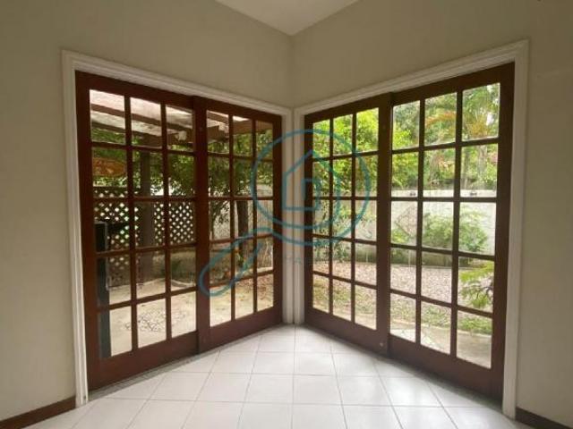 Casa venda em Região Imediata de Caraguatatuba-Ubatuba-São Sebastião, Região Metropolitana do Vale do Paraíba e Litoral Norte