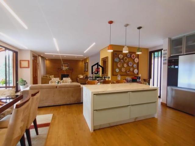 Casa venda em Região Imediata de Taubaté-Pindamonhangaba, Região Metropolitana do Vale do Paraíba e Litoral Norte