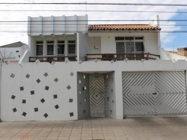 Casa venda em Região Geográfica Imediata do Distrito Federal, Região Integrada de Desenvolvimento do Distrito Federal e Entorno