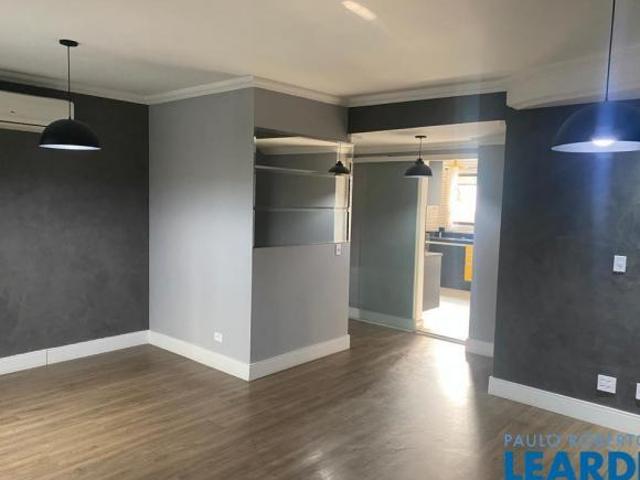 Casa venda em Santana de Parnaíba, Tamboré 2 Residencial