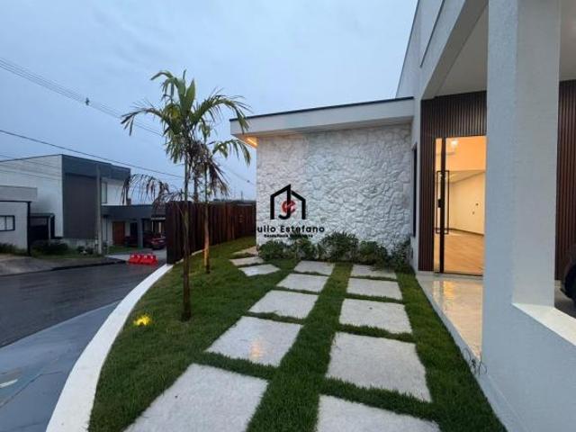 Casa venda em Região Imediata de Taubaté-Pindamonhangaba, Região Metropolitana do Vale do Paraíba e Litoral Norte