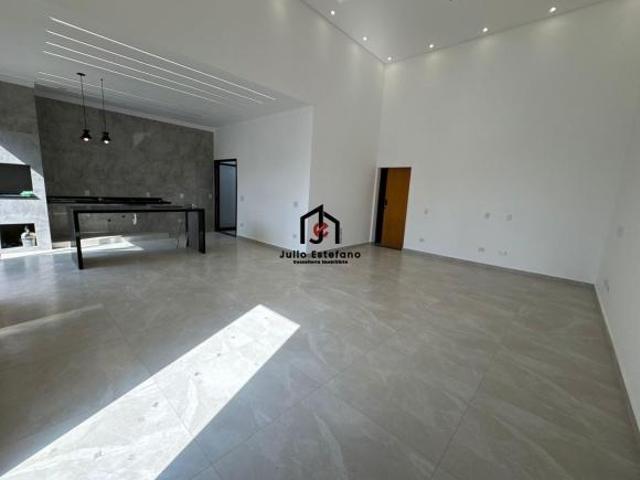 Casa venda em Região Imediata de Taubaté-Pindamonhangaba, Região Metropolitana do Vale do Paraíba e Litoral Norte
