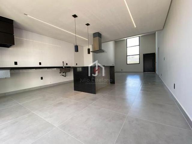 Casa venda em Região Imediata de Taubaté-Pindamonhangaba, Região Metropolitana do Vale do Paraíba e Litoral Norte