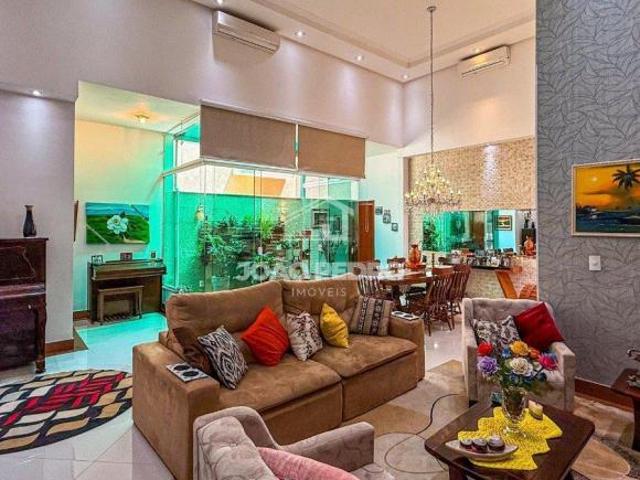 Casa venda em Região Imediata de Taubaté-Pindamonhangaba, Região Metropolitana do Vale do Paraíba e Litoral Norte