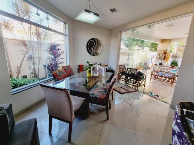 Casa venda em Região Imediata de Taubaté-Pindamonhangaba, Região Metropolitana do Vale do Paraíba e Litoral Norte