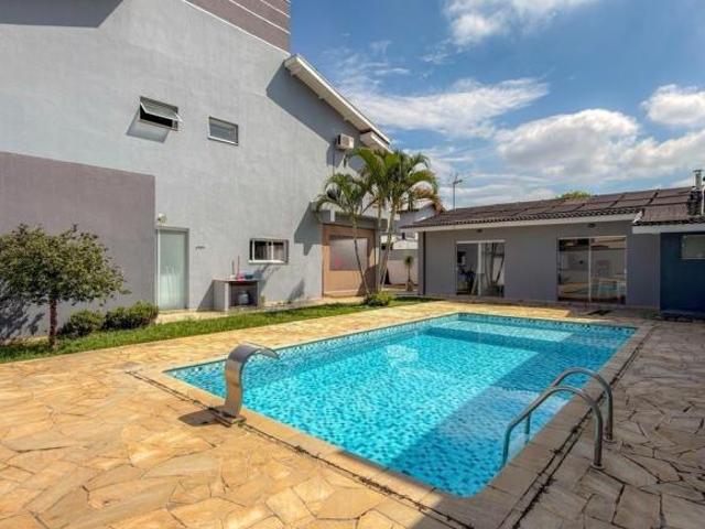 Casa venda em Região Imediata de Taubaté-Pindamonhangaba, Região Metropolitana do Vale do Paraíba e Litoral Norte