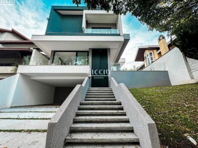 Casa venda em Região Imediata de São José dos Campos, Região Metropolitana do Vale do Paraíba e Litoral Norte