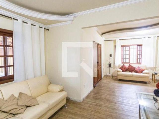 Casa venda em Região Geográfica Imediata de Belo Horizonte, Região Metropolitana de Belo Horizonte