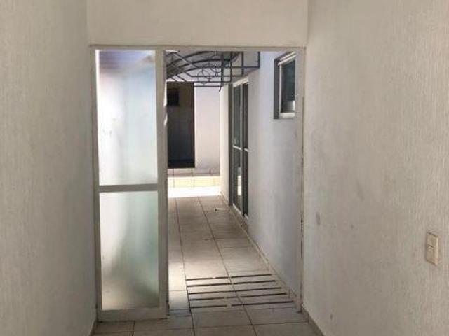 Casa venda em Região Geográfica Imediata de Londrina, Londrina