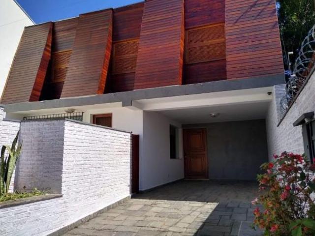 Casa venda em Região Imediata de Taubaté-Pindamonhangaba, Região Metropolitana do Vale do Paraíba e Litoral Norte