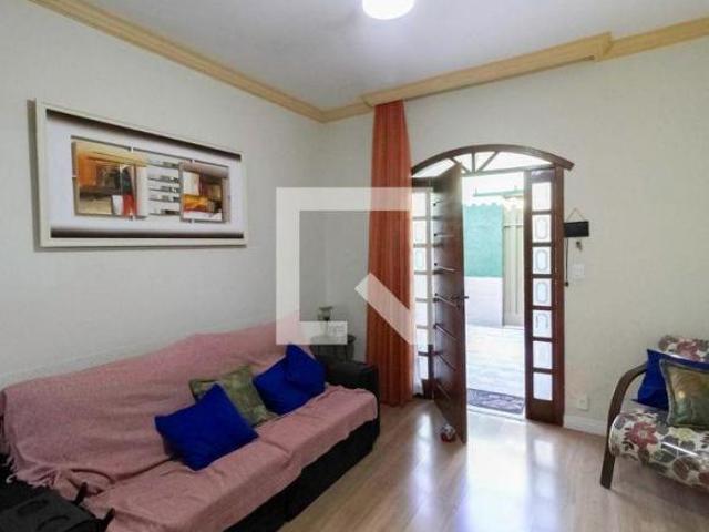 Casa venda em Região Geográfica Imediata de Belo Horizonte, Região Metropolitana de Belo Horizonte