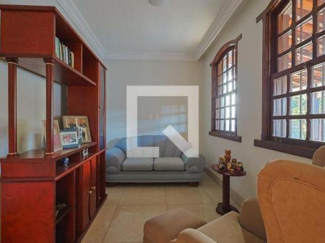 Casa venda em Região Geográfica Imediata de Belo Horizonte, Região Metropolitana de Belo Horizonte