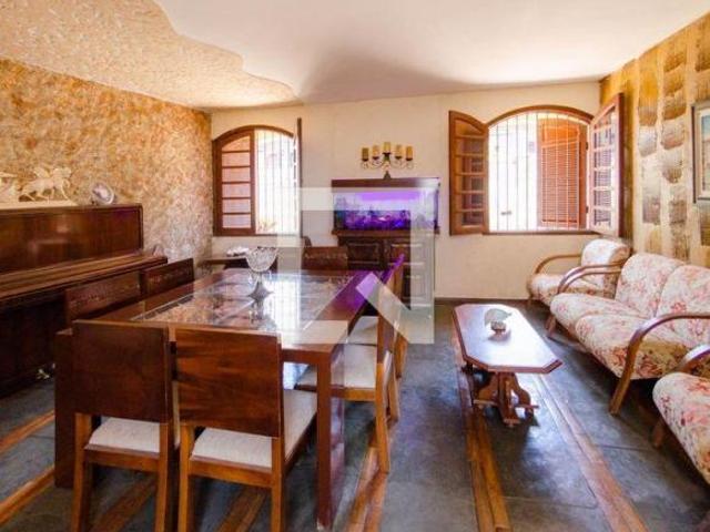 Casa venda em Região Geográfica Imediata de Belo Horizonte, Região Metropolitana de Belo Horizonte