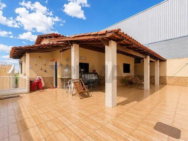 Casa venda em Região Geográfica Imediata do Distrito Federal, Região Integrada de Desenvolvimento do Distrito Federal e Entorno