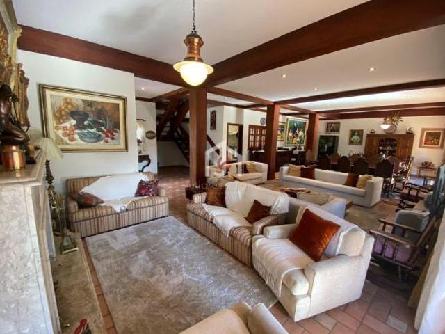 Casa venda em Região Imediata de Taubaté-Pindamonhangaba, Região Metropolitana do Vale do Paraíba e Litoral Norte