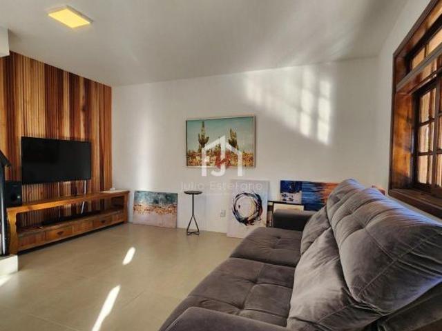 Casa venda em Região Imediata de Taubaté-Pindamonhangaba, Região Metropolitana do Vale do Paraíba e Litoral Norte