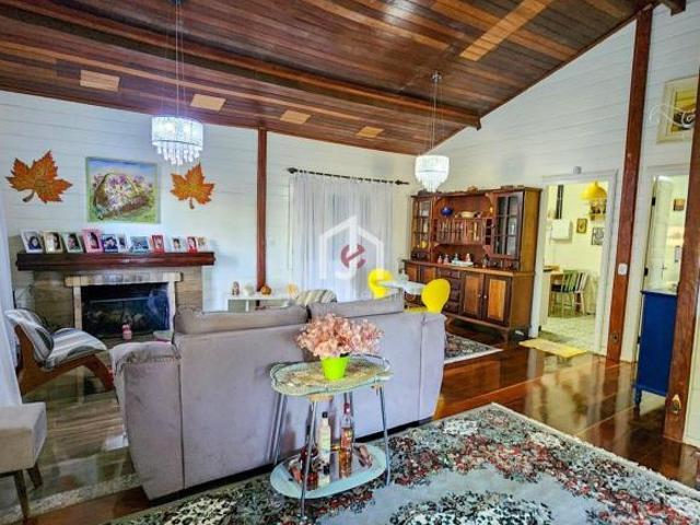 Casa venda em Região Imediata de Taubaté-Pindamonhangaba, Região Metropolitana do Vale do Paraíba e Litoral Norte