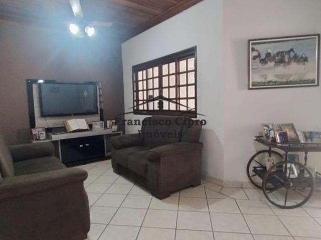 Casa venda em Região Imediata de Guaratinguetá, Região Metropolitana do Vale do Paraíba e Litoral Norte