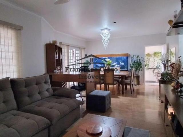 Casa venda em Região Imediata de Guaratinguetá, Região Metropolitana do Vale do Paraíba e Litoral Norte