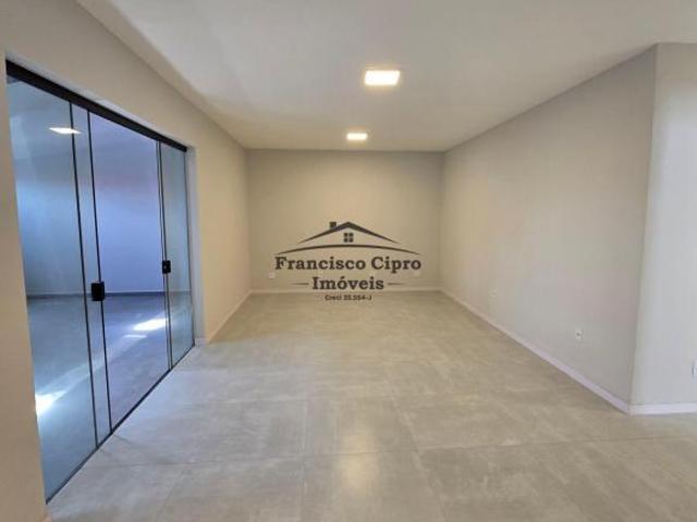 Casa venda em Região Imediata de Guaratinguetá, Região Metropolitana do Vale do Paraíba e Litoral Norte