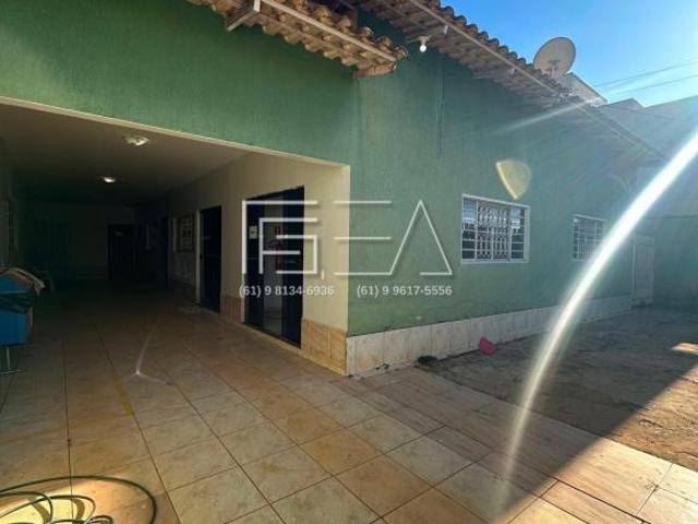 Casa venda em Região Geográfica Imediata de Águas Lindas de Goiás, Região Integrada de Desenvolvimento do Distrito Federal e Entorno