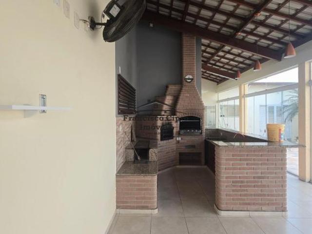 Casa venda em Região Imediata de Guaratinguetá, Região Metropolitana do Vale do Paraíba e Litoral Norte