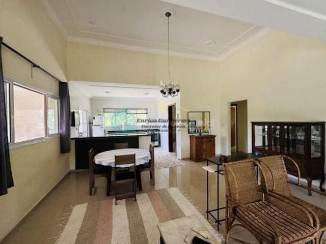 Casa venda em Região Imediata de Taubaté-Pindamonhangaba, Região Metropolitana do Vale do Paraíba e Litoral Norte