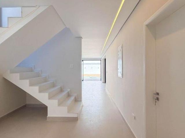 Casa venda em Região Imediata de São José dos Campos, Região Metropolitana do Vale do Paraíba e Litoral Norte