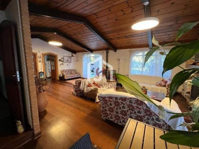 Casa venda em Região Imediata de Taubaté-Pindamonhangaba, Região Metropolitana do Vale do Paraíba e Litoral Norte