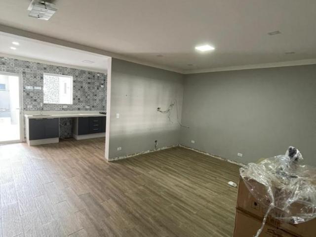 Casa venda em Jardim São Silvestre, Osasco