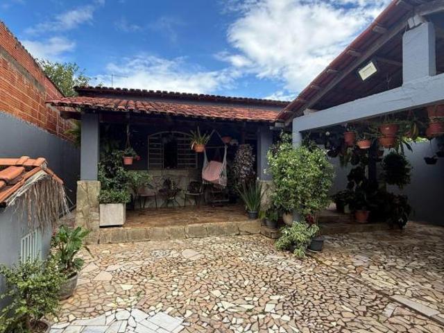 Casa venda em Região Geográfica Imediata do Distrito Federal, Região Integrada de Desenvolvimento do Distrito Federal e Entorno