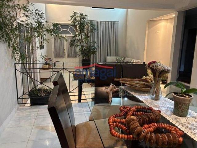 Casa venda em Região Imediata de São José dos Campos, Região Metropolitana do Vale do Paraíba e Litoral Norte