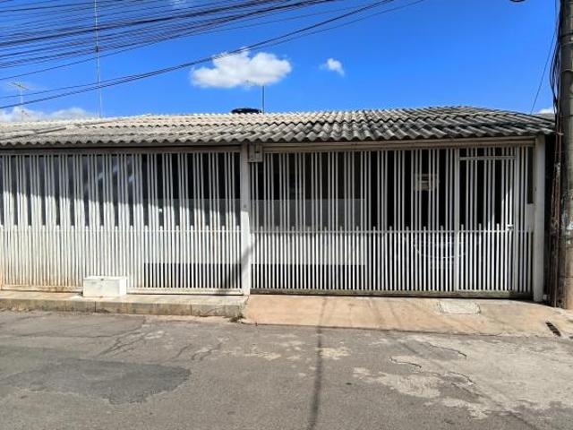 Casa venda em Região Geográfica Imediata do Distrito Federal, Região Integrada de Desenvolvimento do Distrito Federal e Entorno