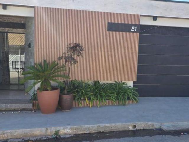 Casa venda em Região Geográfica Imediata do Distrito Federal, Região Integrada de Desenvolvimento do Distrito Federal e Entorno