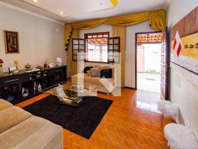 Casa venda em Vila Imbaúbas, Belo Horizonte