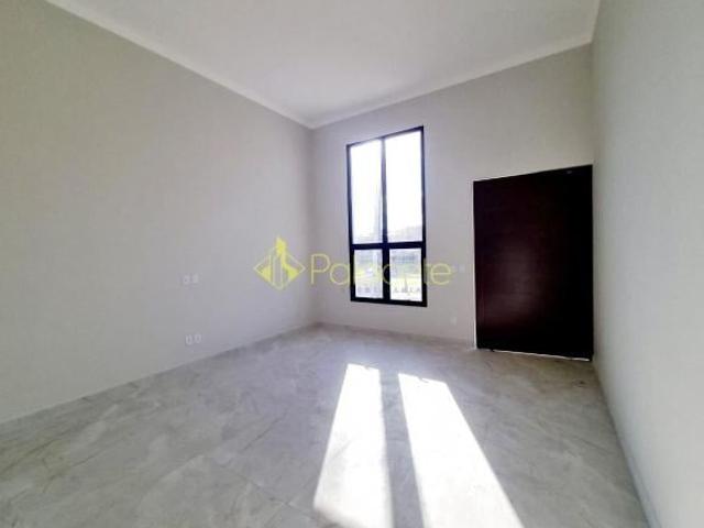Casa venda em Região Imediata de Taubaté-Pindamonhangaba, Região Metropolitana do Vale do Paraíba e Litoral Norte