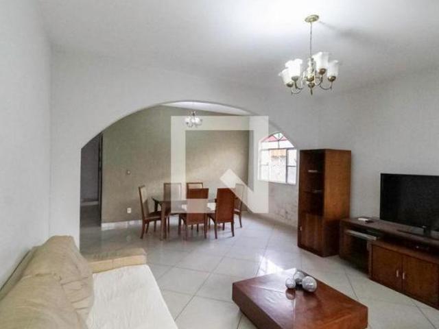 Casa venda em Região Geográfica Imediata de Belo Horizonte, Região Metropolitana de Belo Horizonte