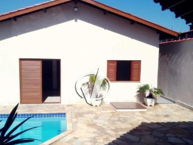 Casa venda em Região Imediata de Taubaté-Pindamonhangaba, Região Metropolitana do Vale do Paraíba e Litoral Norte