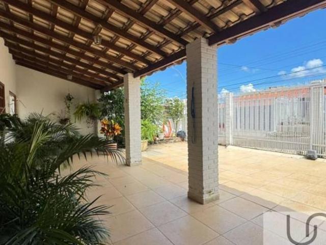 Casa venda em Região Geográfica Imediata do Distrito Federal, Região Integrada de Desenvolvimento do Distrito Federal e Entorno