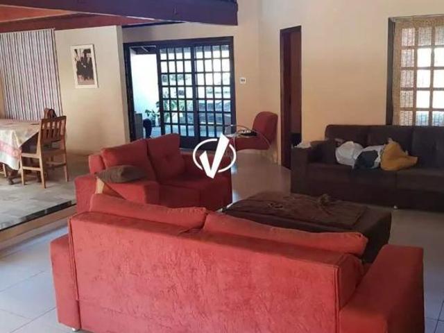 Casa venda em Região Imediata de Taubaté-Pindamonhangaba, Região Metropolitana do Vale do Paraíba e Litoral Norte