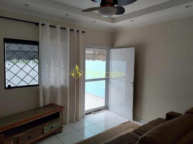 Casa venda em Região Imediata de Taubaté-Pindamonhangaba, Região Metropolitana do Vale do Paraíba e Litoral Norte