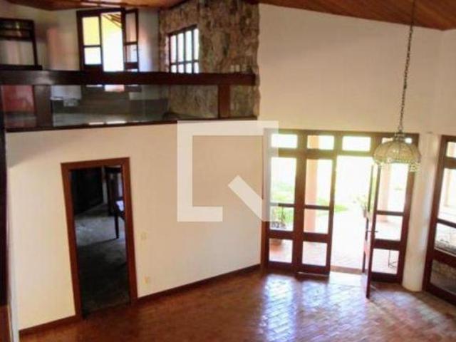 Casa venda em Região Geográfica Imediata de Belo Horizonte, Região Metropolitana de Belo Horizonte