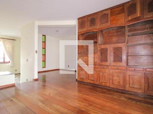 Casa venda em Região Geográfica Imediata de Belo Horizonte, Região Metropolitana de Belo Horizonte