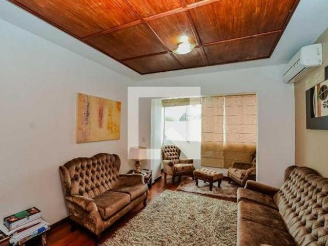 Casa venda em Região Geográfica Imediata de Porto Alegre, Região Metropolitana de Porto Alegre