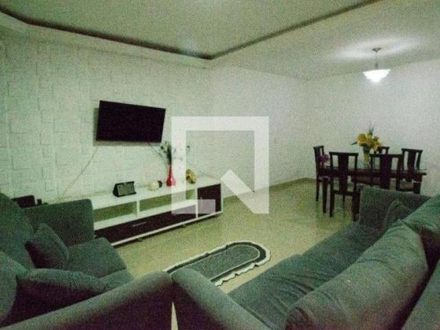 Casa venda em QR 406, Samambaia