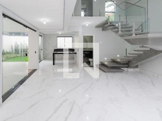 Casa venda em Região Geográfica Imediata de Belo Horizonte, Região Metropolitana de Belo Horizonte
