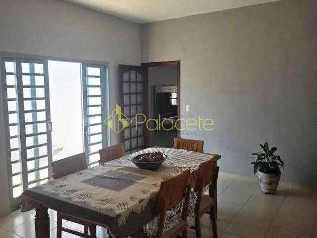 Casa venda em Região Imediata de Taubaté-Pindamonhangaba, Região Metropolitana do Vale do Paraíba e Litoral Norte