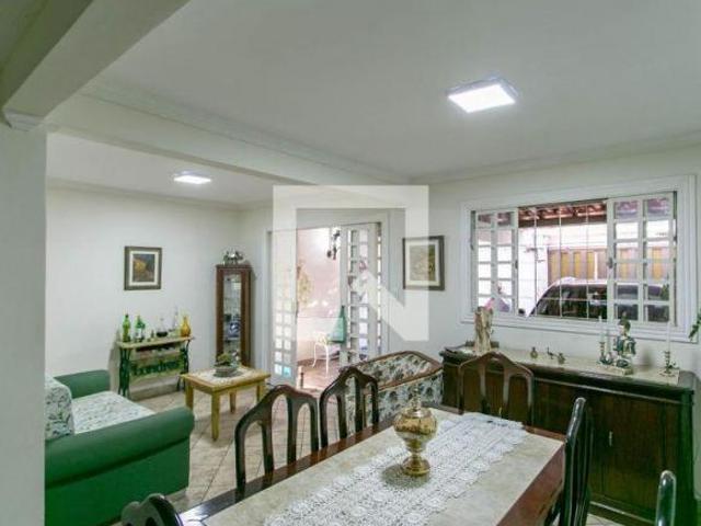 Casa venda em Região Geográfica Imediata de Belo Horizonte, Região Metropolitana de Belo Horizonte