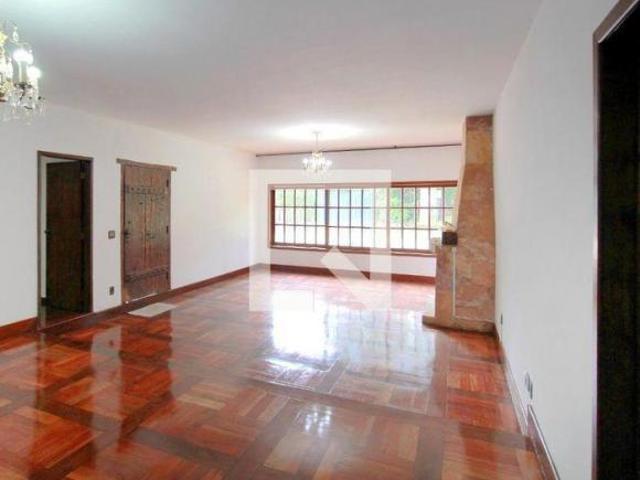 Casa venda em Região Geográfica Imediata de Belo Horizonte, Região Metropolitana de Belo Horizonte