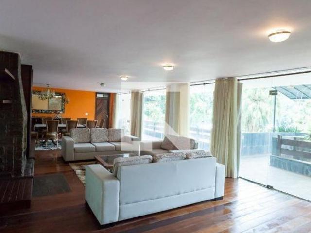 Casa venda em Região Geográfica Imediata de Belo Horizonte, Região Metropolitana de Belo Horizonte